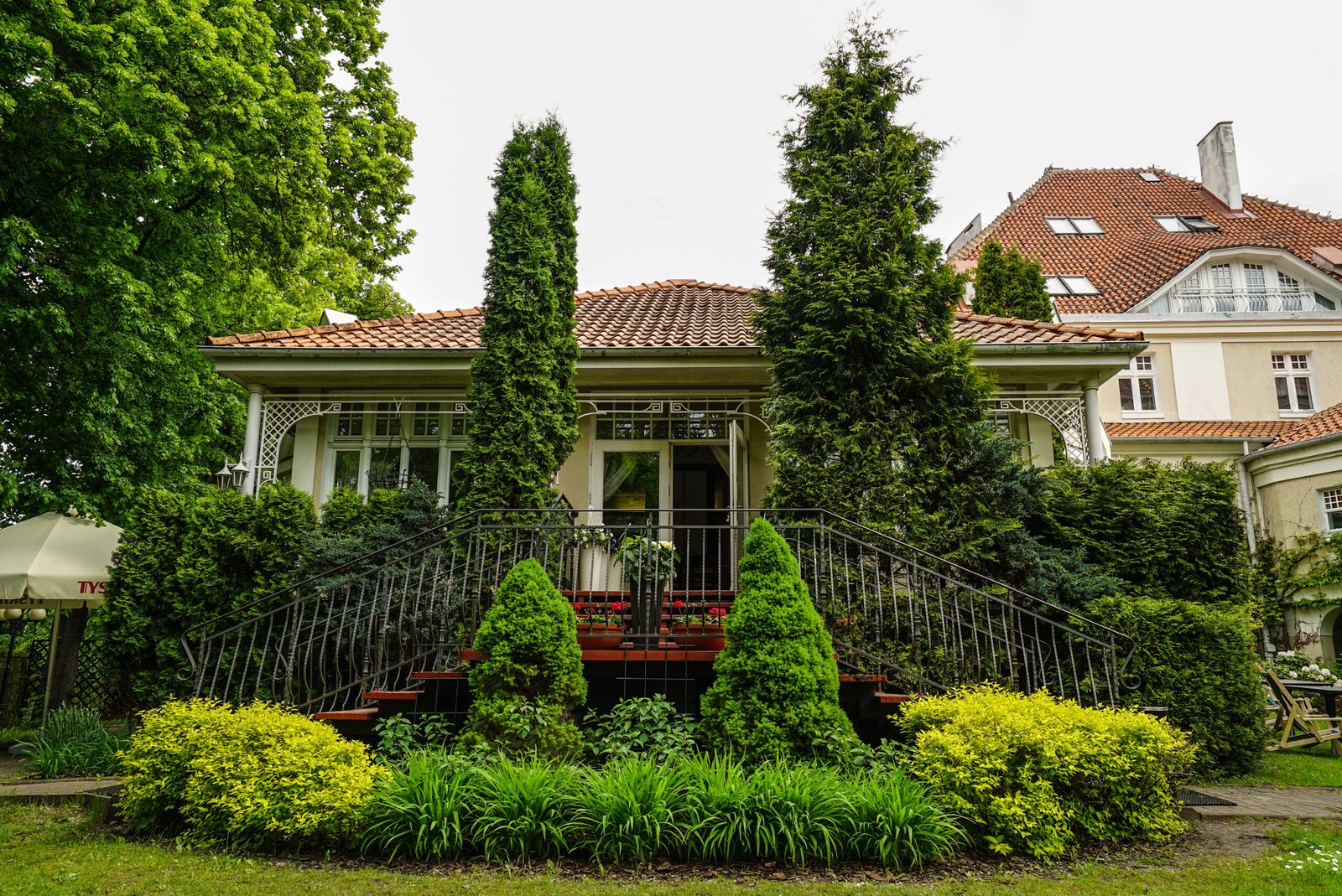 Taras i ogród Villa Pallas